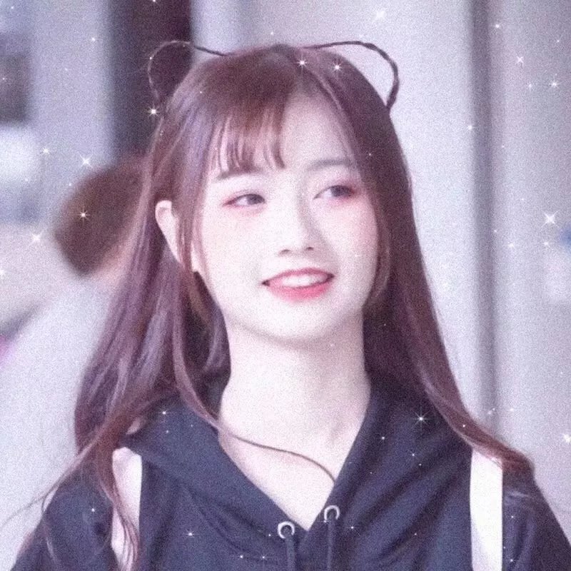 柏婷娜小姐